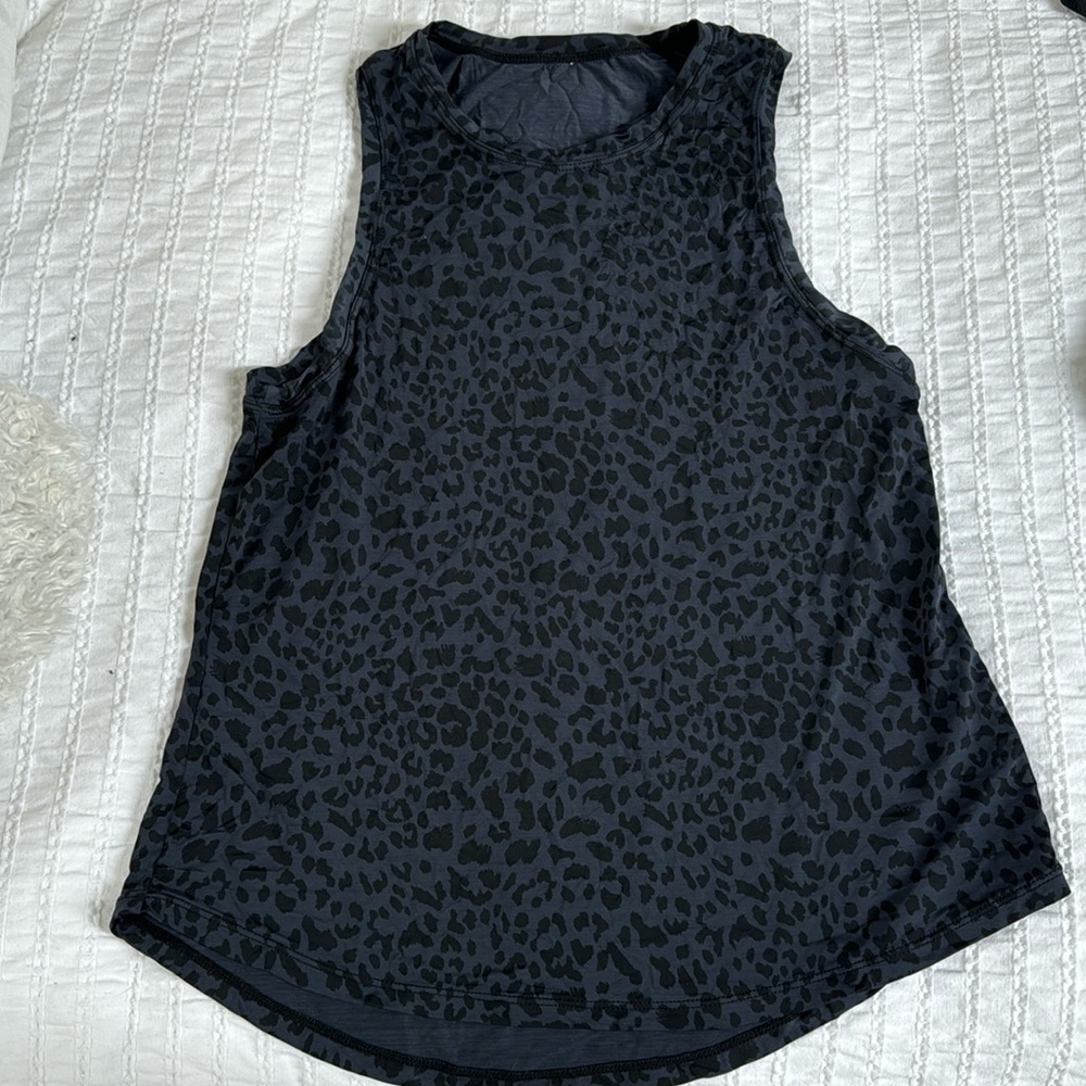 Dry Fit - Women’s Workout - Size S